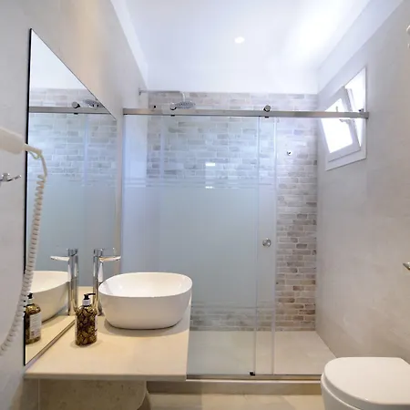 Hotel Anna 4*